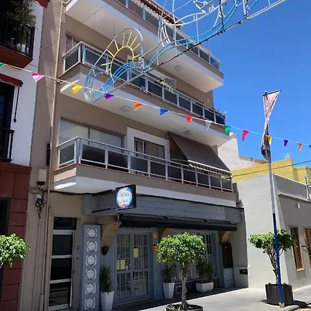 A 50 Metros De La Plaza Del Charco, Apartament Puerto de la Cruz (Tenerife)